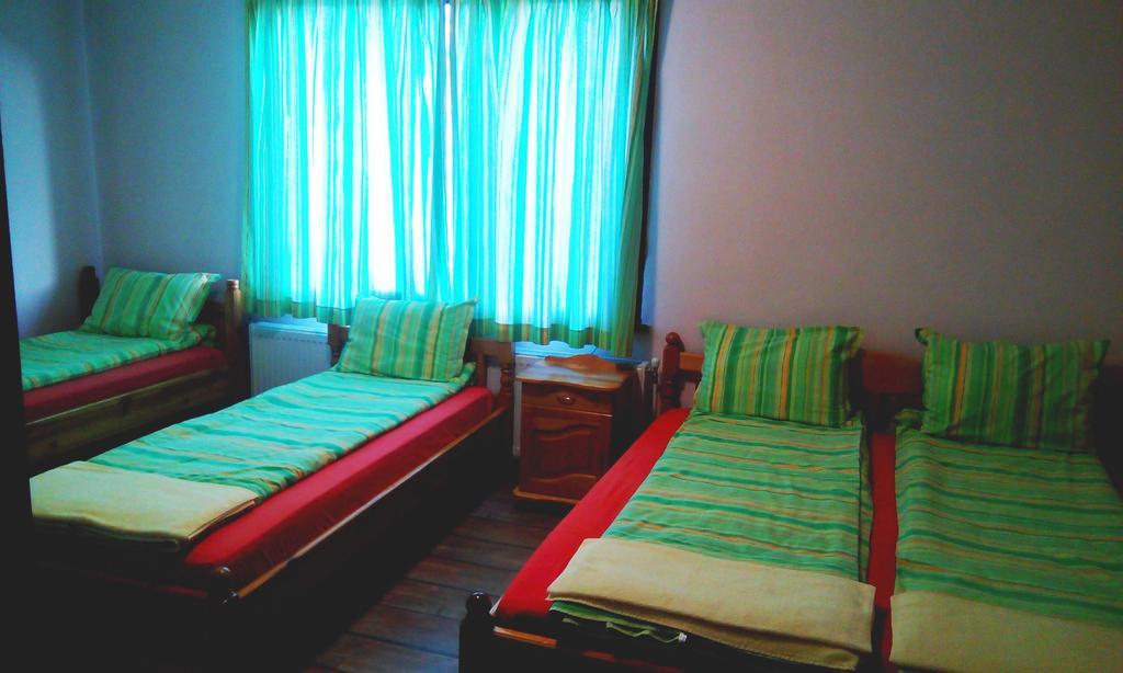 Guest House Lorian Madzhare Exterior foto
